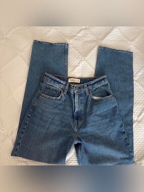 Abercrombie ultra high rise 90s straight jeans